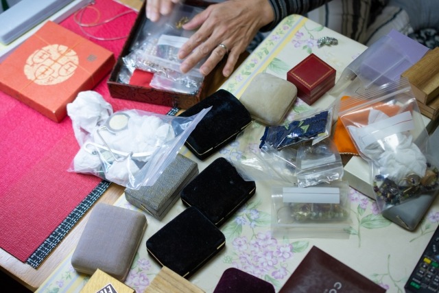 大阪で遺品整理を頼むなら不用品業者と遺品整理業者どちらがおすすめ